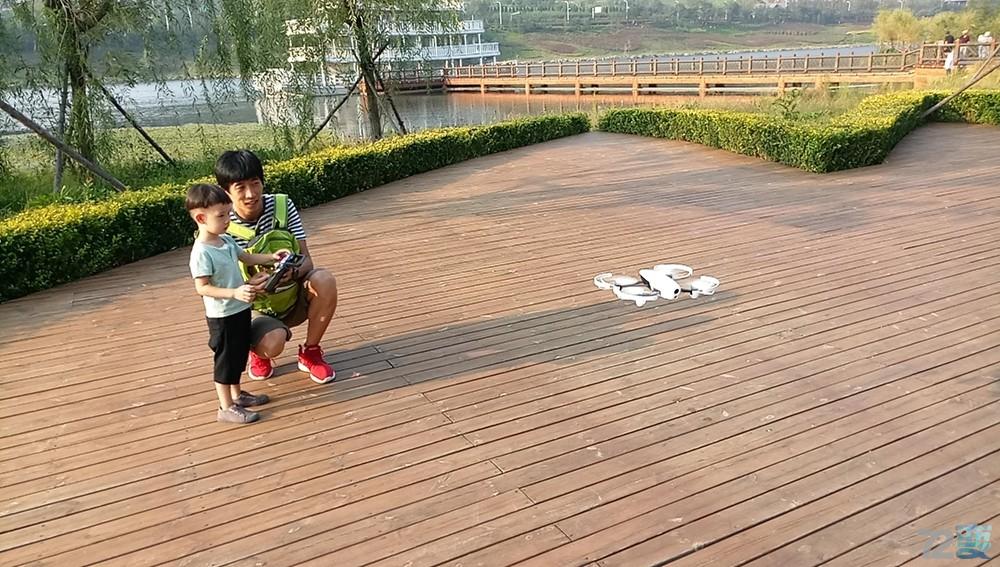 大疆无人机入门级和千元无人机,百元无人机和千元无人机区别