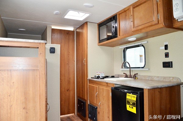 捷途旅行者可以拖挂的房车,牧牛笛极途升顶拖挂房车