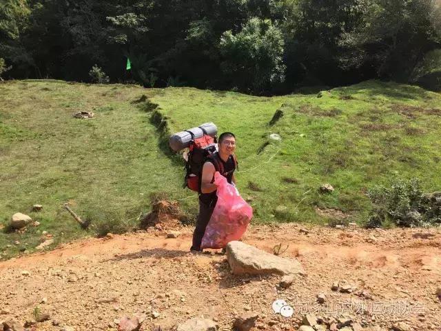 骞插緱婕備寒鍗楁槍,骞插緱婕備寒涓茬儳