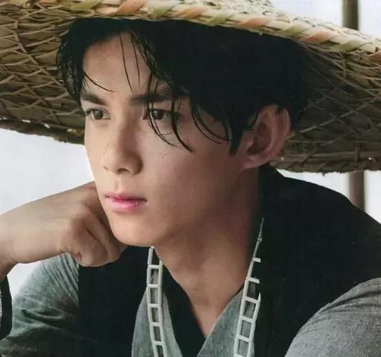 斗破苍穹吴磊与辛芷蕾的吻戏,斗破苍穹吴磊辛芷蕾美杜莎