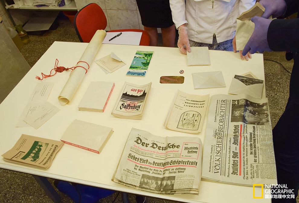 波兰境内挖掘出一个希特勒时代的时间胶囊，里面到底有什么？