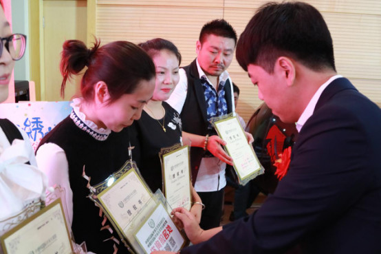 中德韩大咖齐聚郑州助力“半永久美妆”走向世界