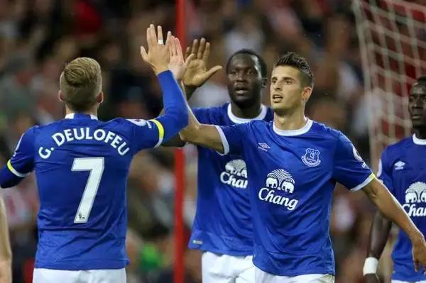 在英伦,在英伦展示天赋