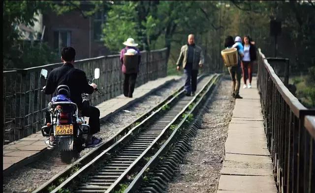 如果你来广元，我才不带你去剑门关嘞！