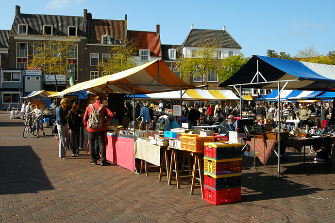 现在人口不到4万的这座城市曾经却控股了东印度公司