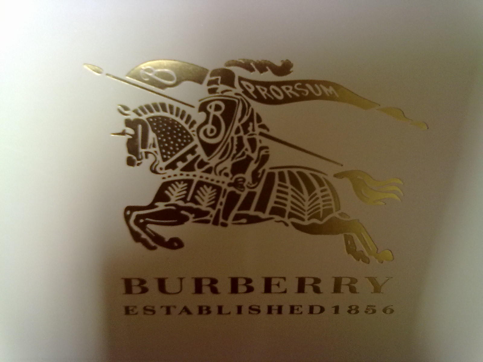 burberry的经典款围巾,burberry围巾哪款经典