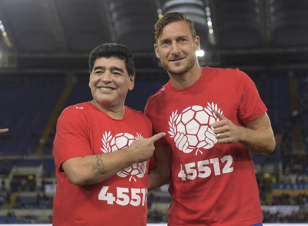 马拉多纳和罗马里奥对决,罗马里奥和马拉多纳同场