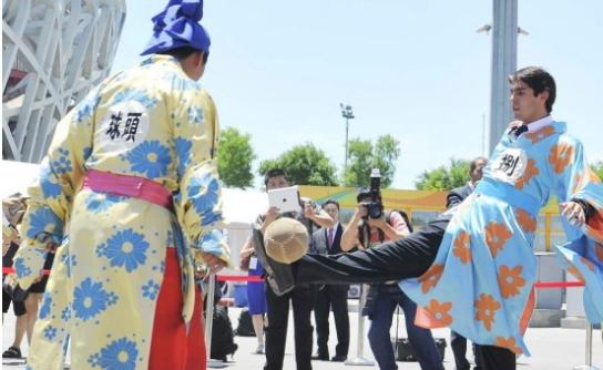 国足对战日本虽败犹荣,蹴鞠和现代足球的本质区别
