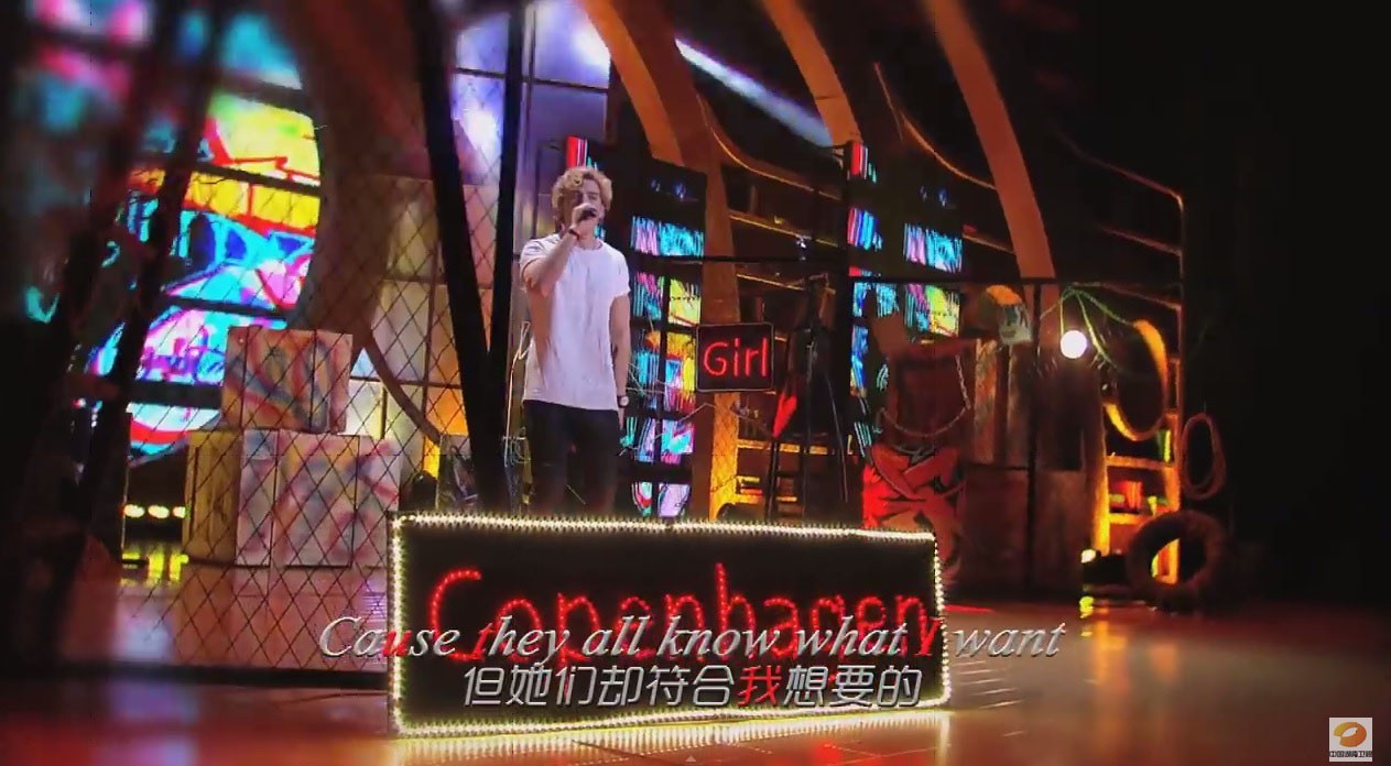 金发碧眼的丹麦王子为你准备了一首歌，还不来听？