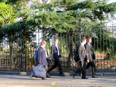 深秋已至，留学*党**们所在的国家穿秋裤吗？