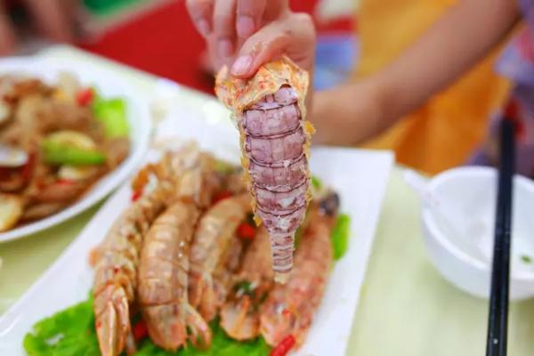 带着婚纱旅行攻略,带着婚纱去旅行拍照