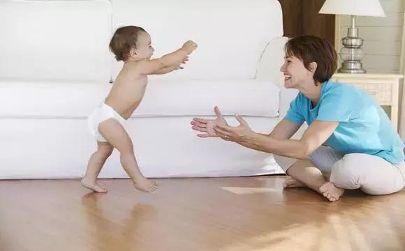 家长四种行为对孩子的影响,宝宝骨骼发育有影响怎么办