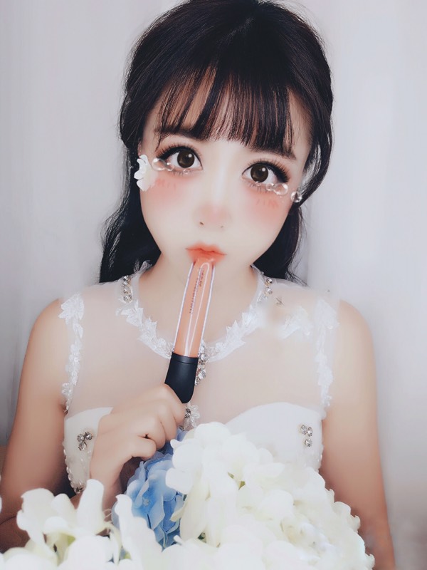 森女妆特点,韩系鬼马甜妹妆夏日感十足