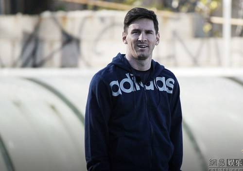 中国小球员与梅西,中国少年不和梅西握手