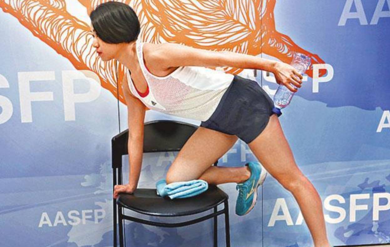 手臂肉松松的是怎么回事,手臂肉松弛怎么紧致