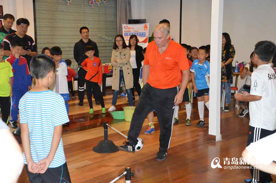 青岛足球青训视频,青岛足球小将青训学院