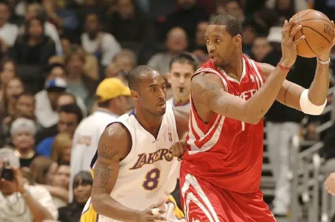 如何防守喜欢虚晃的人,防守反击100种套路