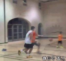 如何防守喜欢虚晃的人,防守反击100种套路