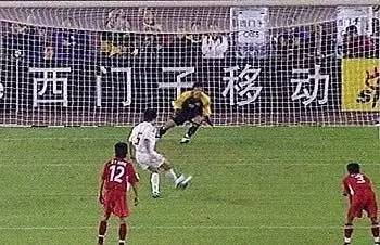 因乌龙球背锅？为啥高洪波从国足名单里拿下了郑智......