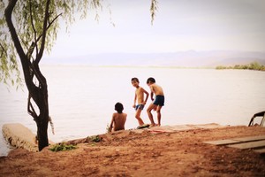 初冬的泸沽湖视频,初冬泸沽湖的水