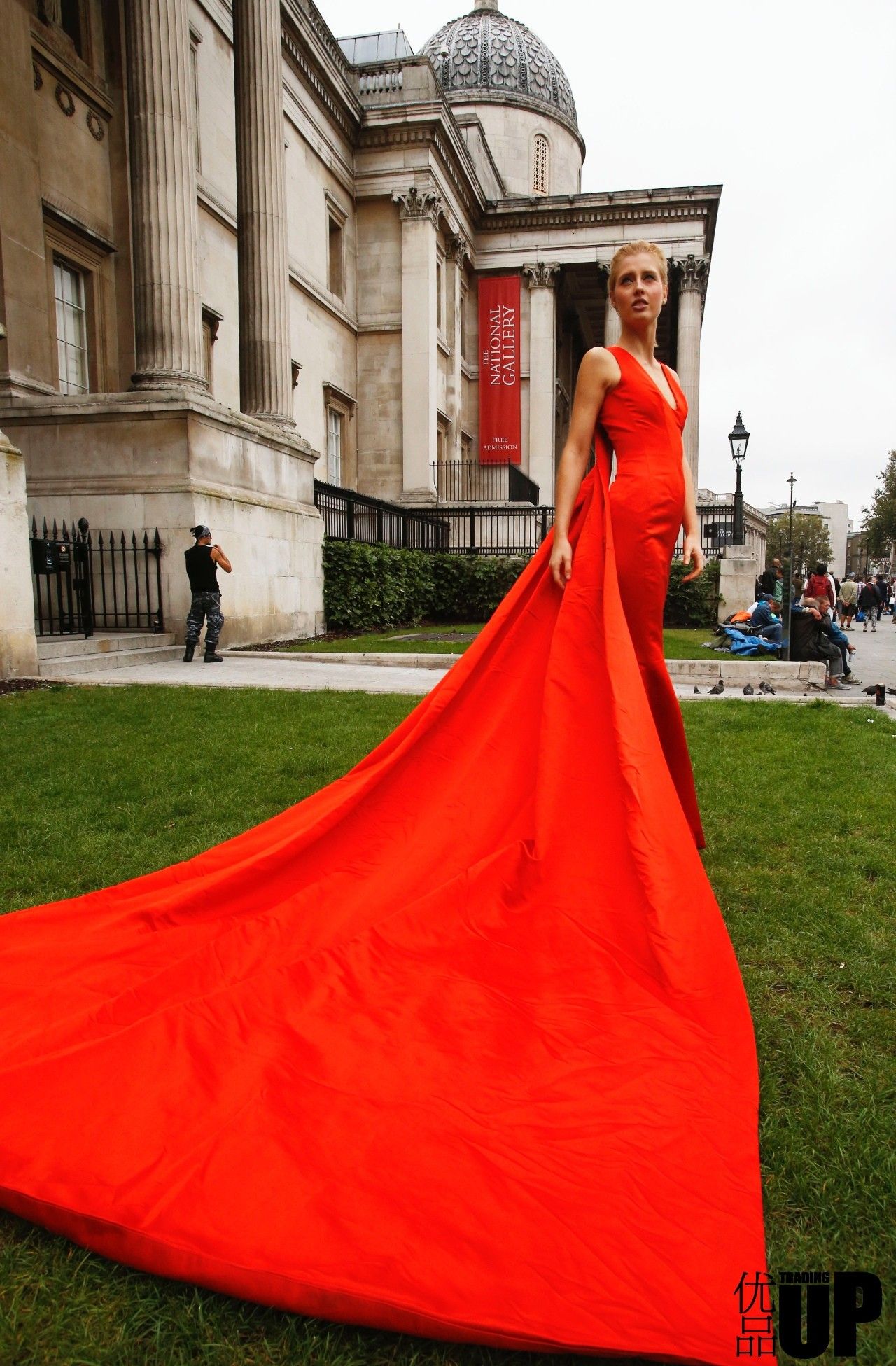 京制华服惊艳伦敦中国定制享誉全球——NE·TIGER高级成衣定制京东旗舰店上线伦敦发布会