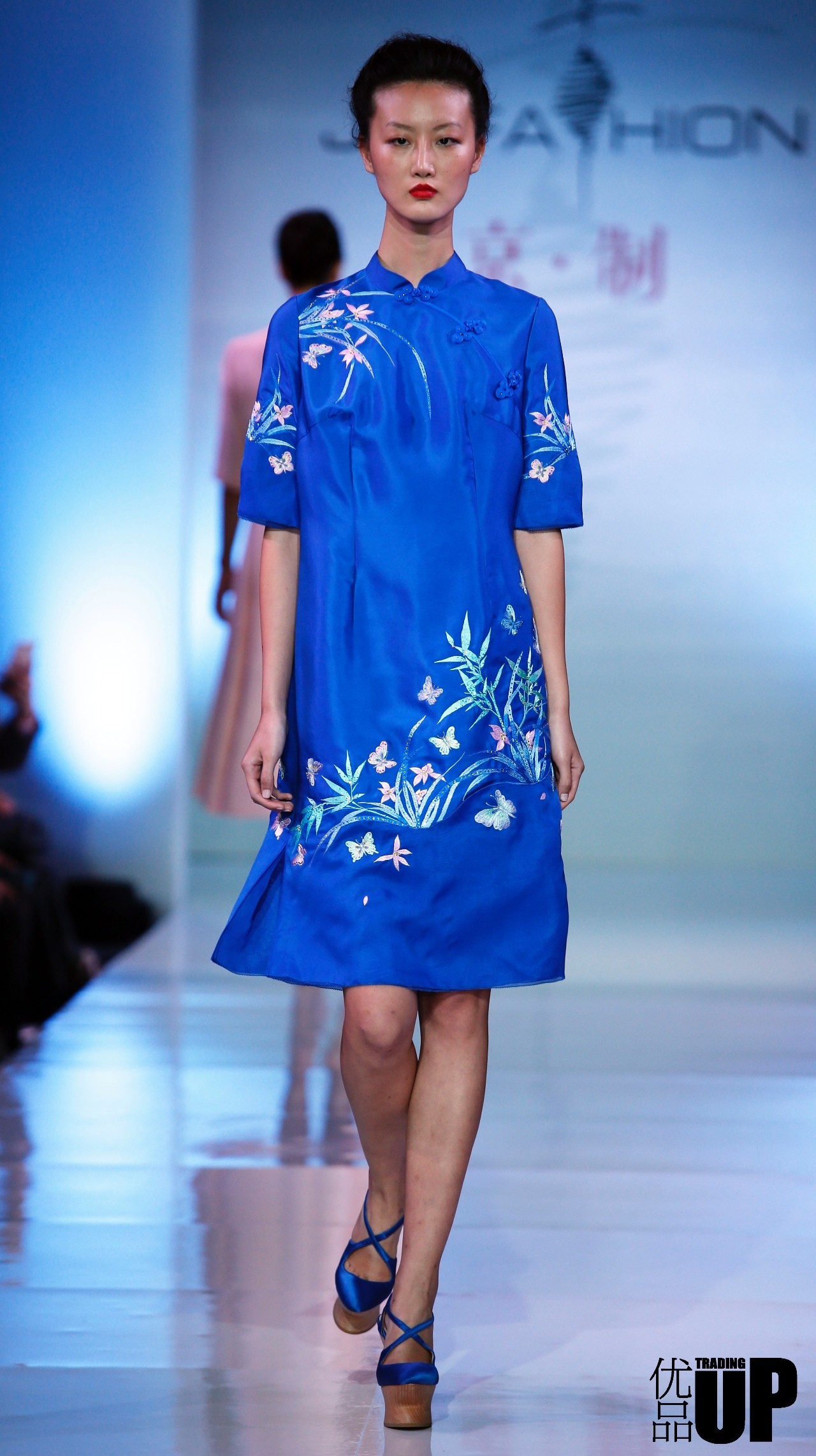 京制华服惊艳伦敦中国定制享誉全球——NE·TIGER高级成衣定制京东旗舰店上线伦敦发布会