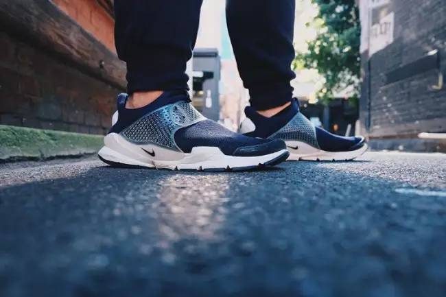 给大家推荐一款高颜值潮鞋,潮鞋推荐总有一款适合你