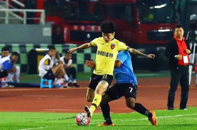 足球大胜中乙队,大连超越vs呼和浩特