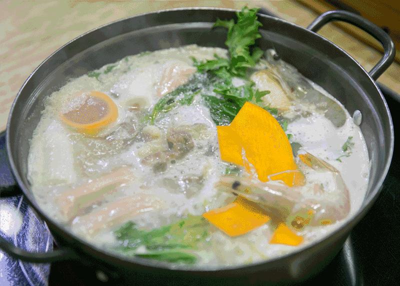 这家隐秘的韩料小店，仅靠5道菜就获得五星好评！还成了韩国人的深夜食堂！