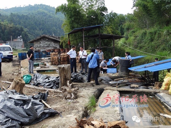 三明新闻速读:三明将乐县一女子因与古玩店店主有债务纠纷,*债讨**不成当街引燃液化气瓶相威胁