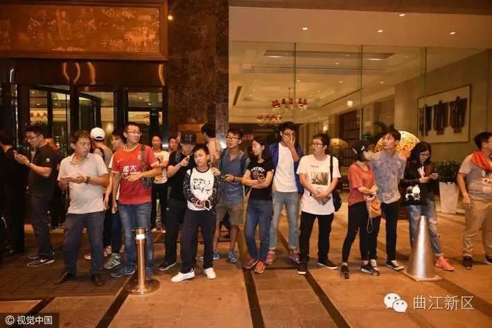 国足凯旋而归机场,国足圣朱雀2021