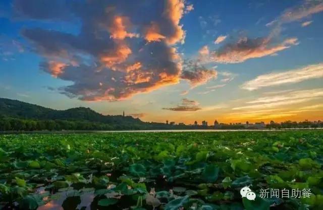 g20杭州峰会车队抵达主会场视频,g20杭州峰会文艺晚会各国元首入场