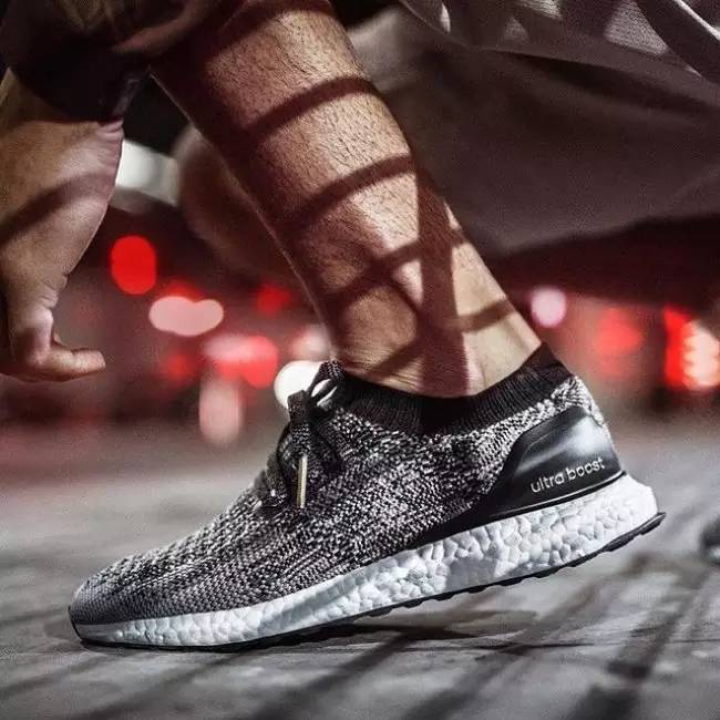 给大家推荐一款高颜值潮鞋,潮鞋推荐总有一款适合你