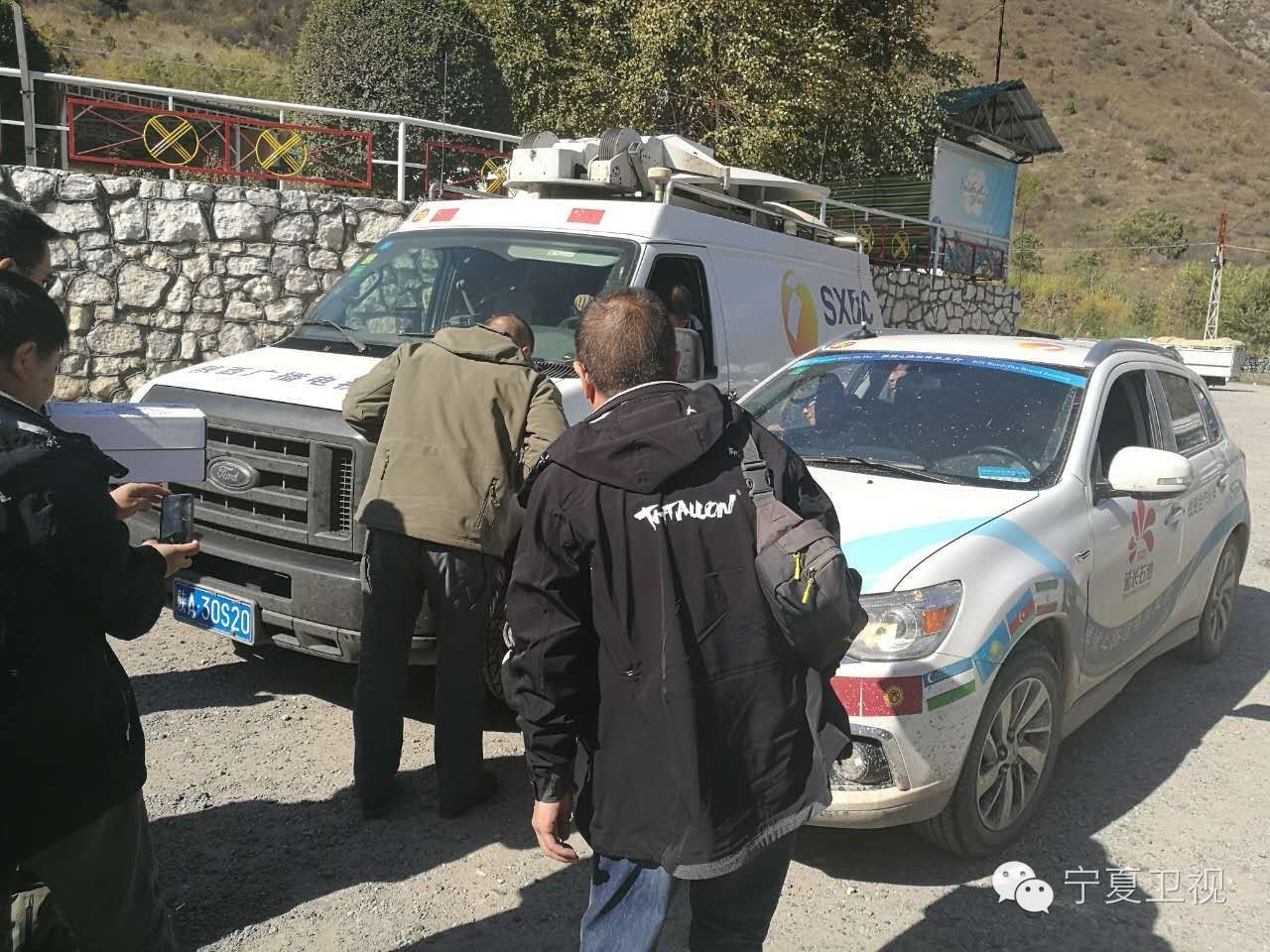 同样是600多公里路程，在这里要比国内多花近一倍的时间|小杜丝路行⑯