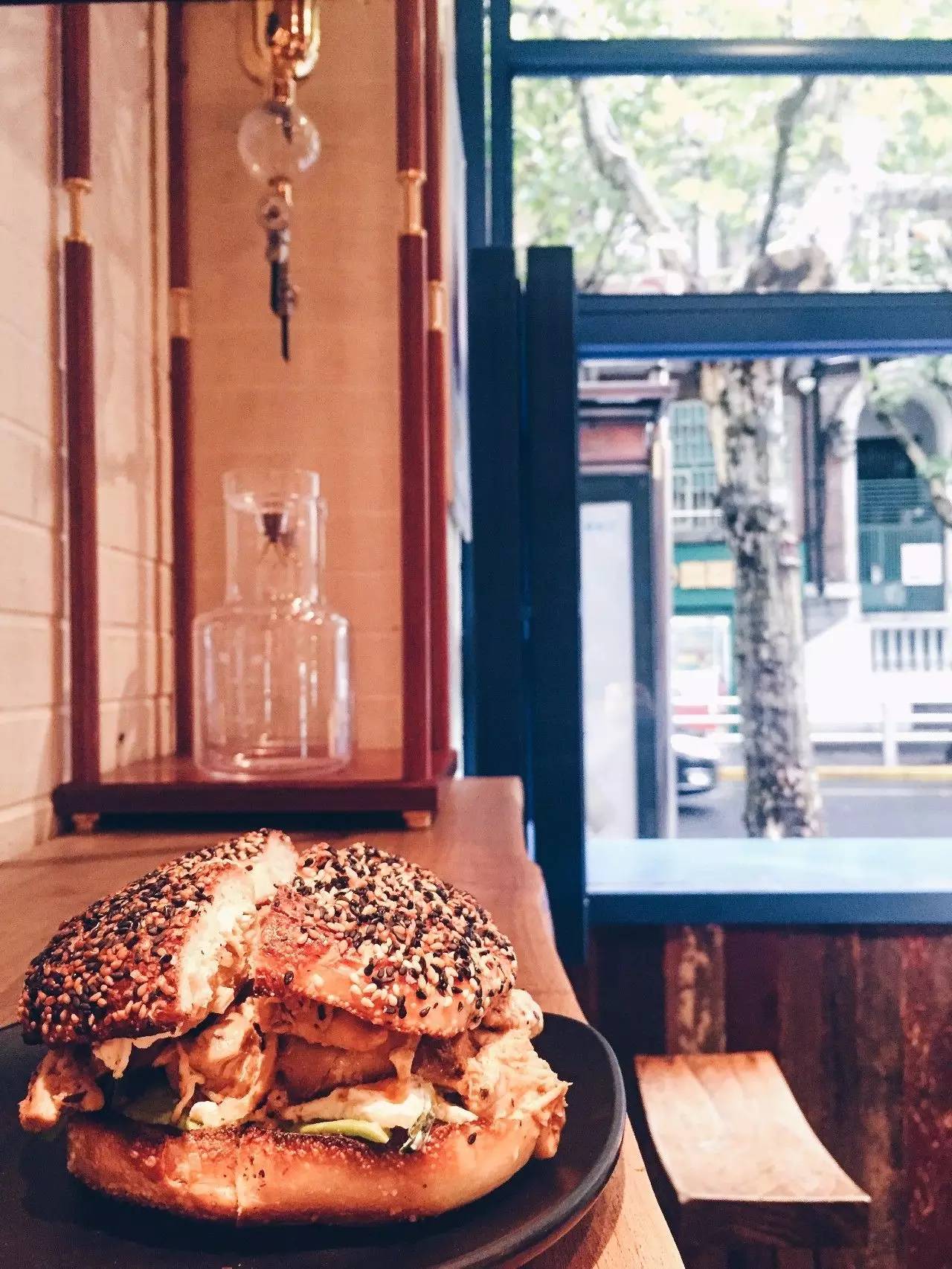 在上海想念成都,在上海想念家乡