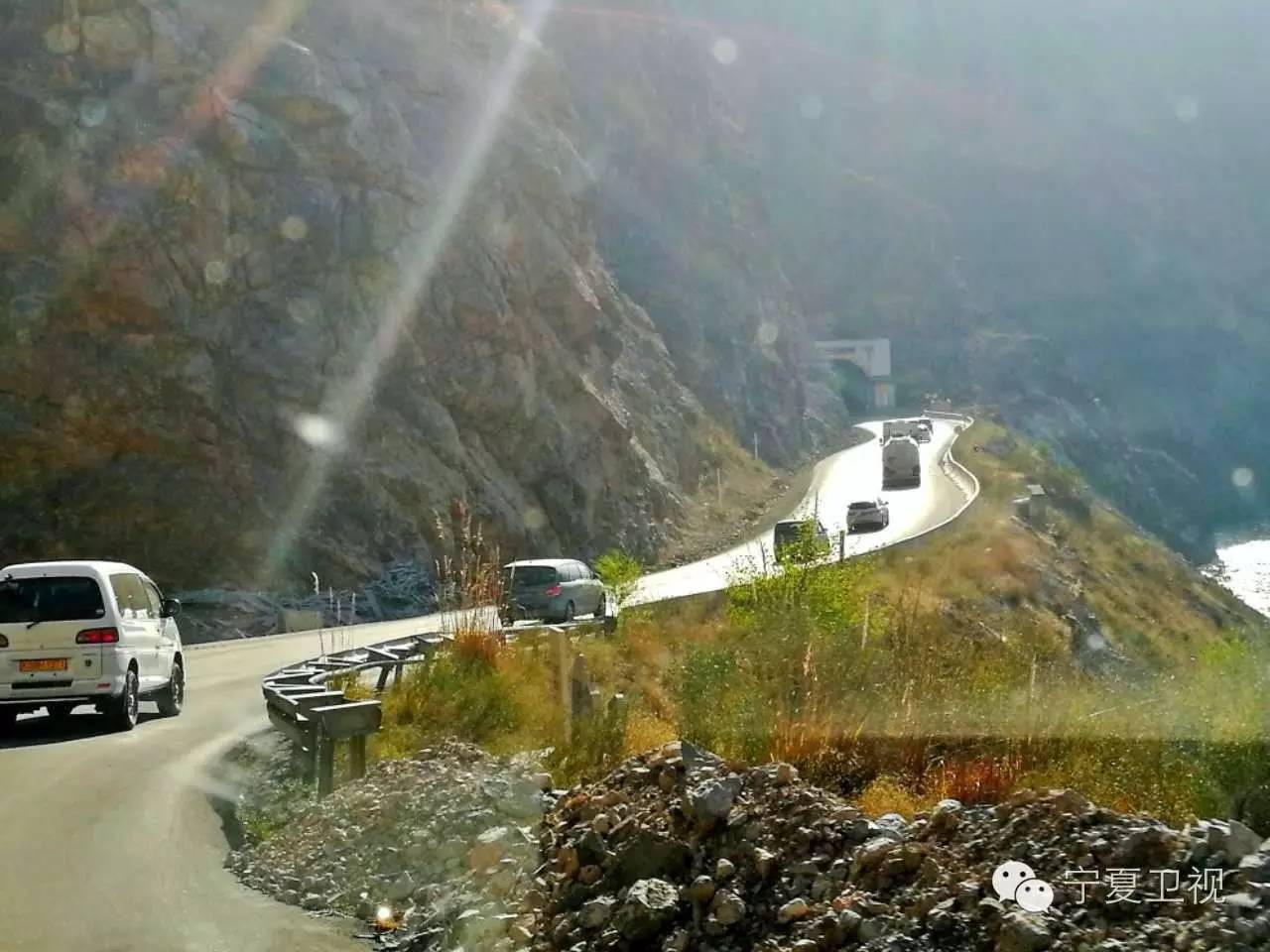 同样是600多公里路程，在这里要比国内多花近一倍的时间|小杜丝路行⑯