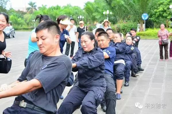 赛场竞技彰显青春活力,竞技场上的意气风发