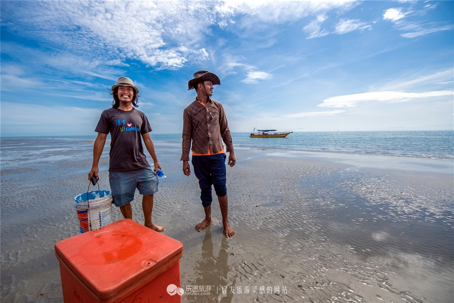 你所不知道的沙滩秘境—“天空之镜”