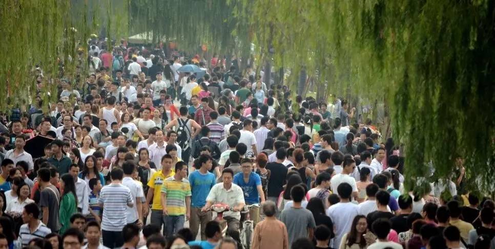 国庆出行被宰、被坑、被骗，美女律师教你如何维权！