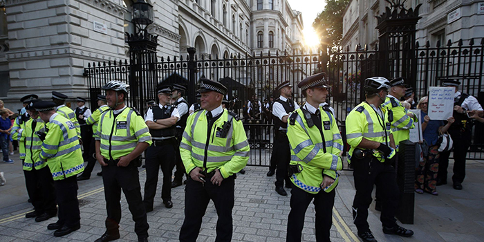 关于英国历史的英剧,了解英国历史的英剧