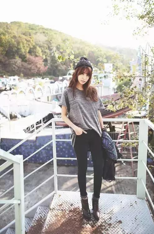 韩系休闲风简约好驾驭的早春穿搭,韩系风街拍穿搭