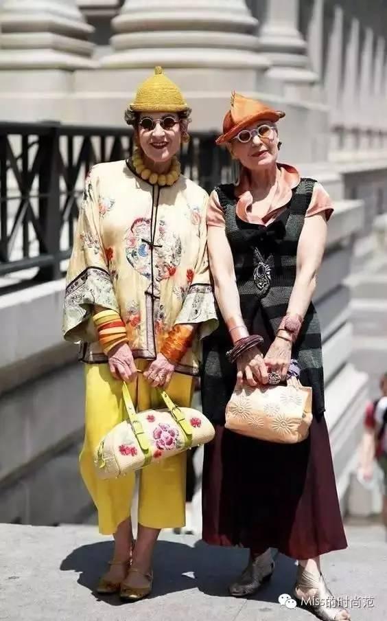 时尚其实是一种另类的聪颖,时尚不是一种形式