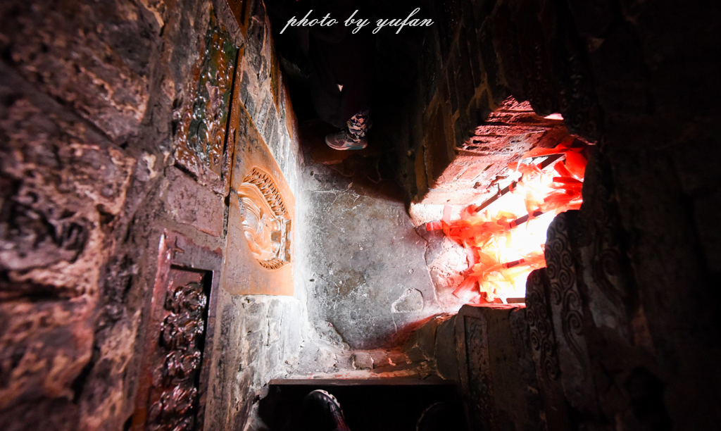 埃菲尔铁塔才区区百年，开封铁塔已矗立千年