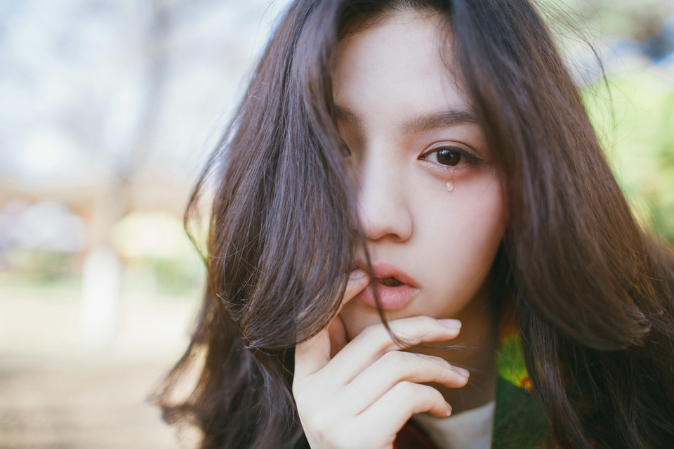 男朋友告诉我他是女生,男朋友知道我有另一个对象怎么办