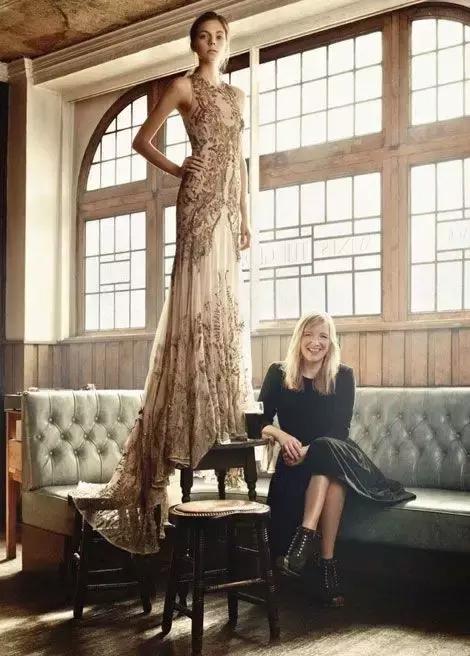 时装周盛世美颜观众,mcqueen24年秋冬走秀解析