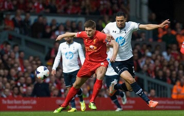 利物浦杰拉德托雷斯重聚,苏亚雷斯利物浦杰拉德