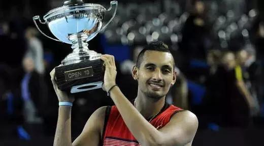 克耶高斯脾气,克耶高斯素质