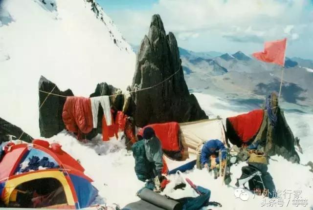 博格达峰登顶需要什么手续,博格达攀登视频教程