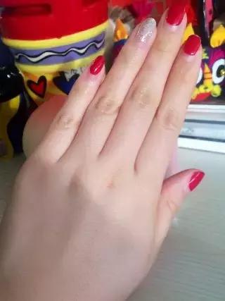 秋冬手部干燥粗糙肿么办？用对产品让你摆脱大妈手！