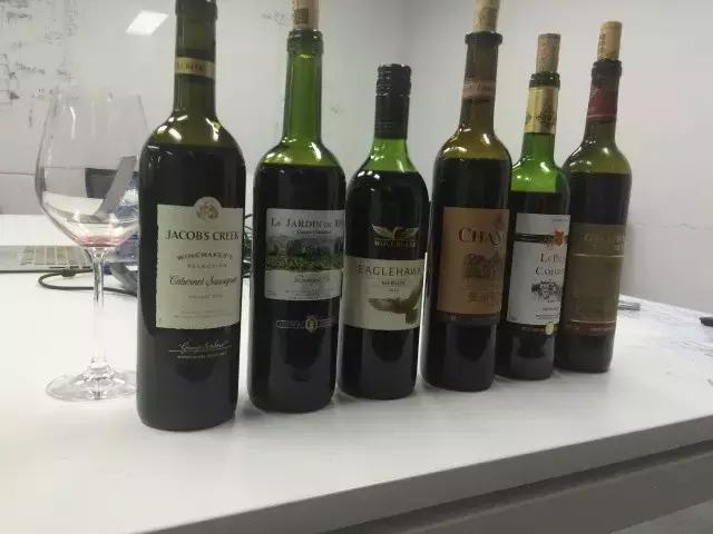 想买红酒买什么好喝又实惠,买红酒都有什么套路的方法